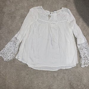 Bbdakota NWT women’s top sz small color white